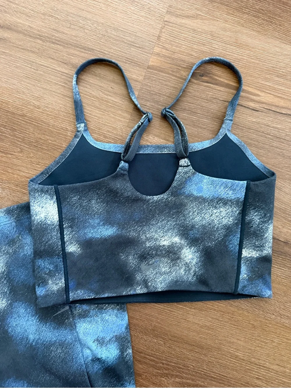 Nike Tie-Dye High-Waist Active Leggings & Crop Tank Set